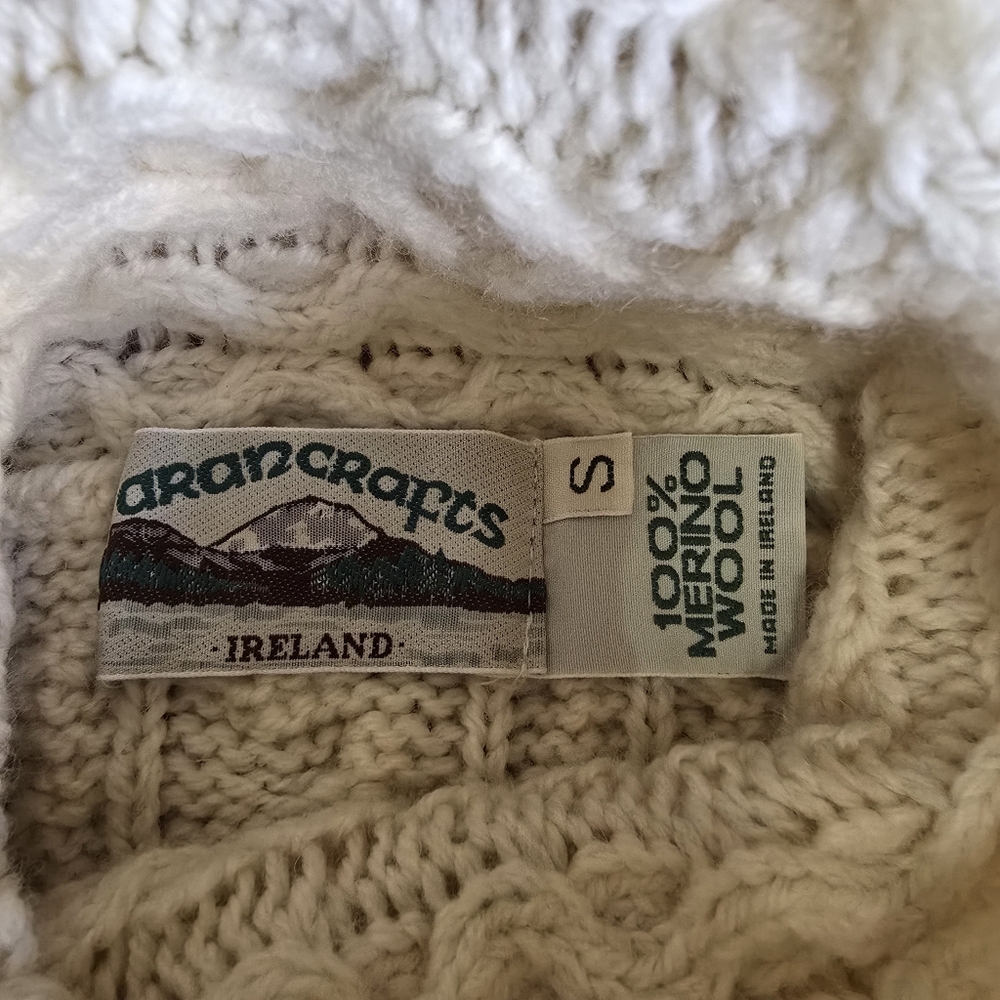 Aran Crafts Ireland Merino Wool Cable Knit Turtleneck Sweater Size Small - Picture 14 of 14